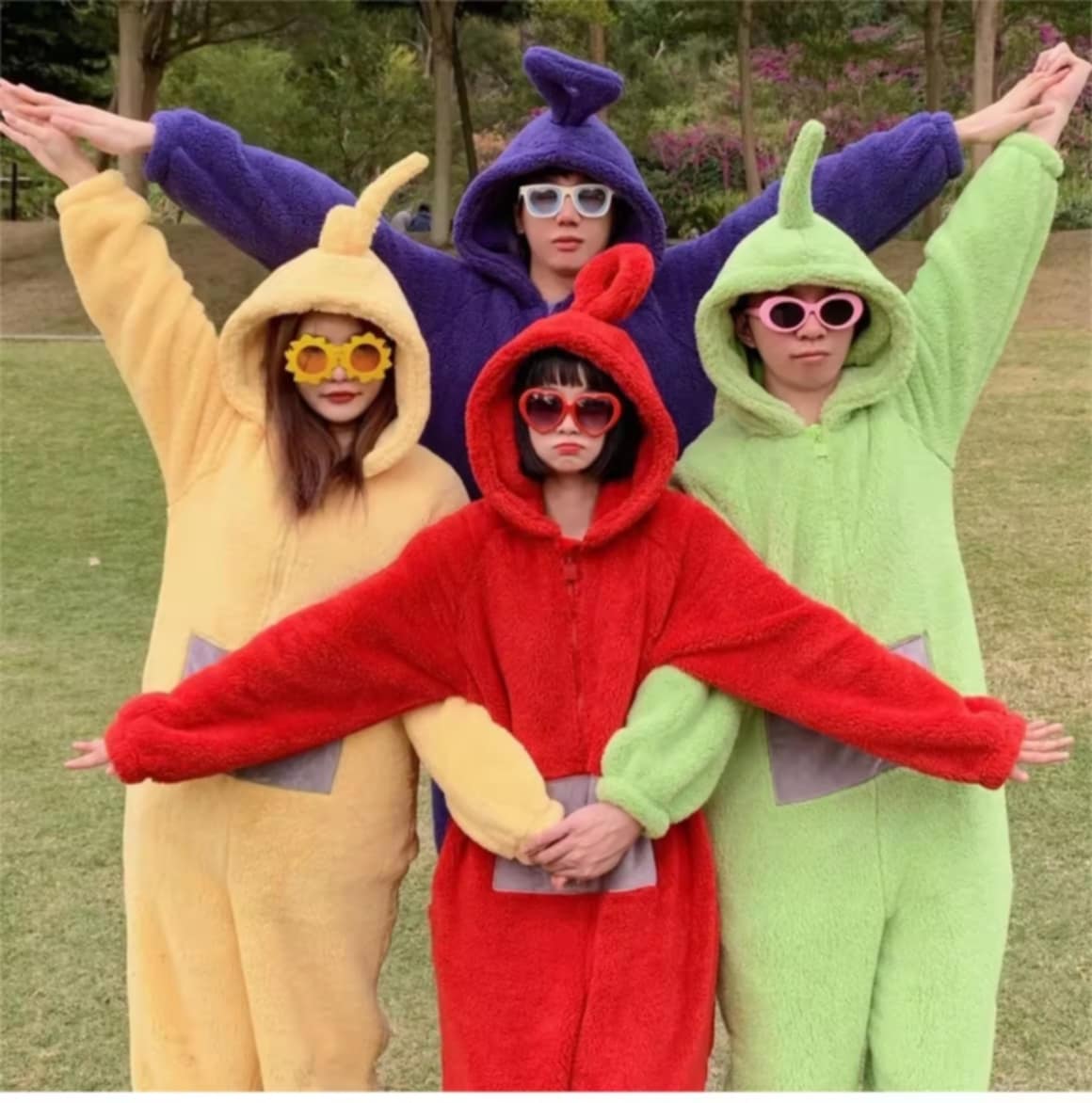 ຊຸດຄອສຕູມ Teletubbies ສຳລັບເດັກ ແລະ ຜູ້ໃຫຍ່ ວັດສະດຸຄຸນນະພາບສູງ ສຳລັບງານເທດສະການ