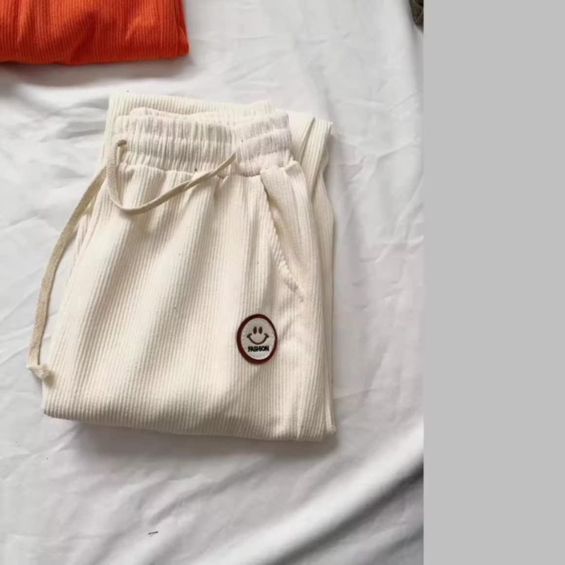 ໂສ້ງຂາຍາວຜ້າລູກຟູກ ແອວຍາງຍືດ ຊົງບີຟຊອບ ເໝາະສຳລັບທຸກສະໄຕລ໌