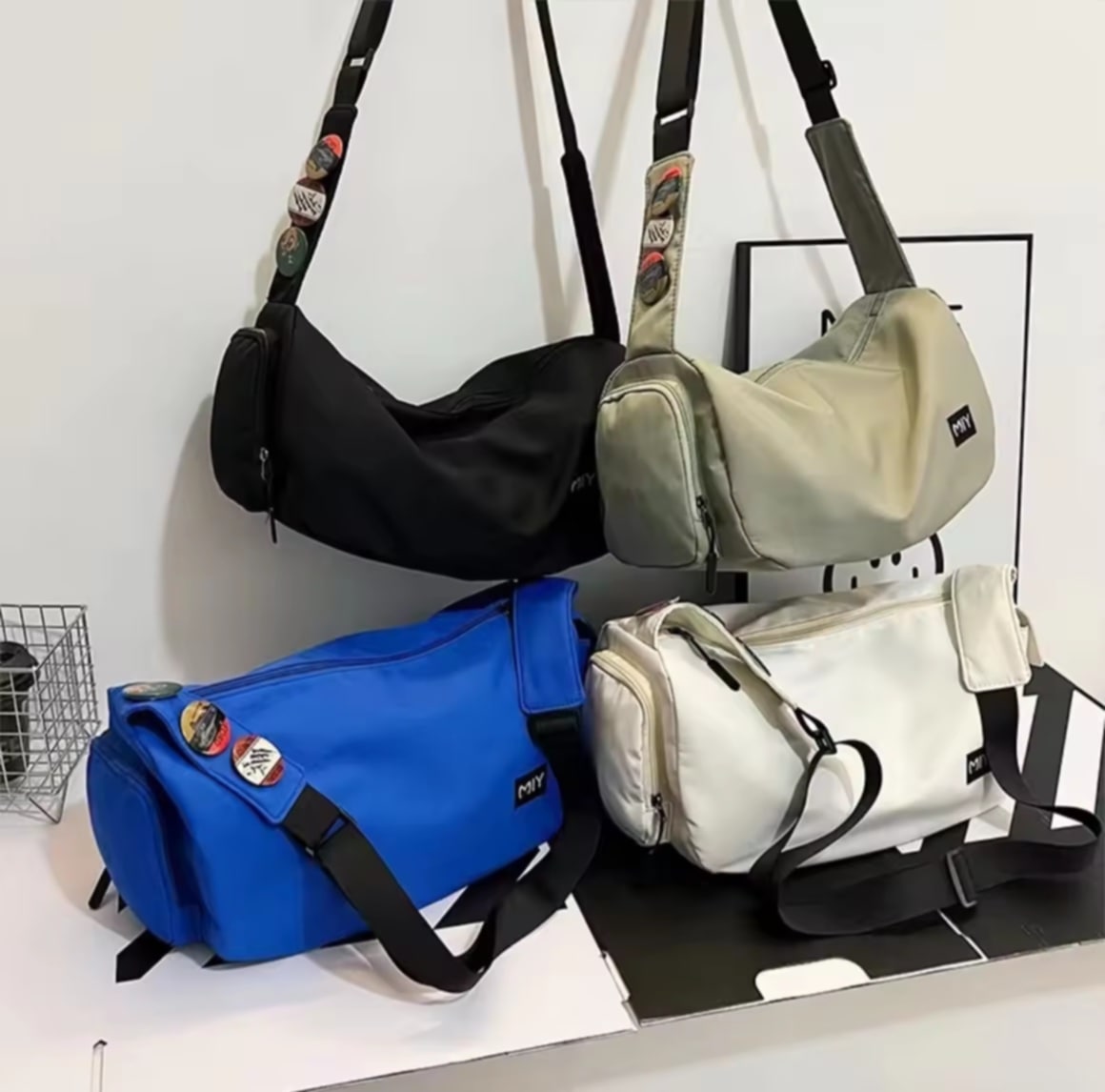 ກະເປົ໋າເດີນທາງ ກະເປົ໋າສະພາຍຂ້າງ ເບາະໆ ໃສ່ຂອງໄດ້ຫຼາຍ ເໝາະກັບການພົກພາ ກິລາ ໂຢກະ ຟິດເນັດ ແຟຊັນທັນສະໄໝ