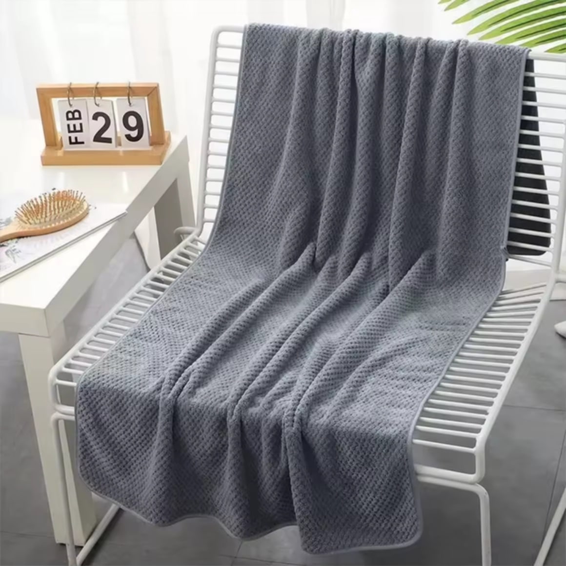 ຜ້າເຊັດຕົວຜືນໃຫຍ່ ຂະໜາດ 140x70 ຊມ ຜ້າຄຸນນະພາບດີ ນຸ່ມຫຼາຍ ຊຶມນ້ຳໄດ້ດີ ແຫ້ງໄວ