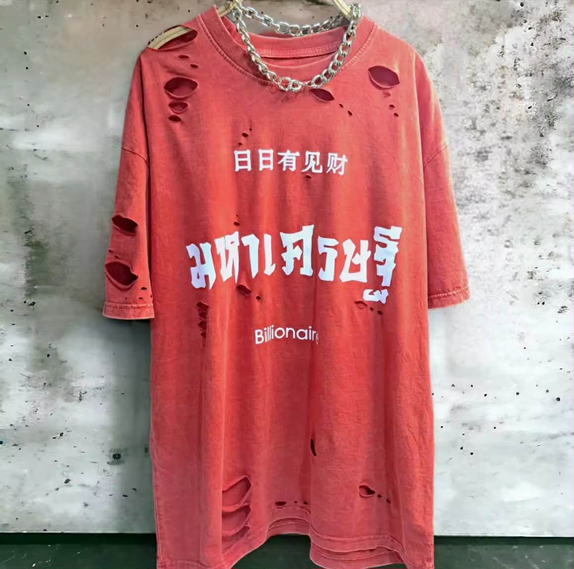 ເສື້ອຢືດສີແດງ, ມີລາຍຂາດ, ອົກ 44" ຍາວ 29", ຜ້າຟອກ, ສີແດງ, ຜ້າຄອດຕອນ, ສິນຄ້າມືໜຶ່ງ