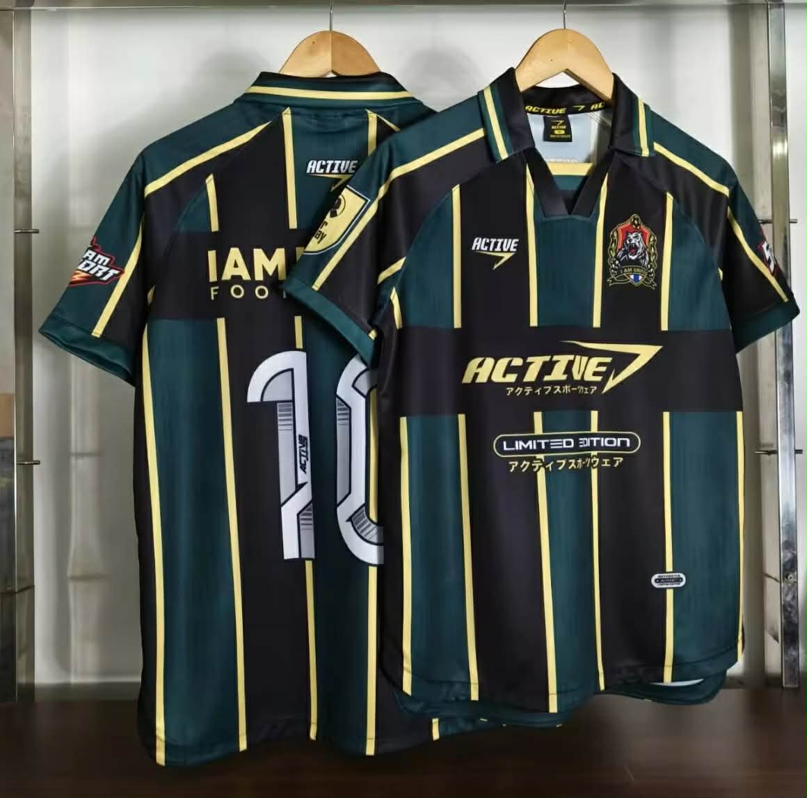 ເສື້ອກິລາພິມລາຍ, ຄໍປົກຄາງຫມູ ທຣົງວິນເທຈ, ATV-VINTAGE-118