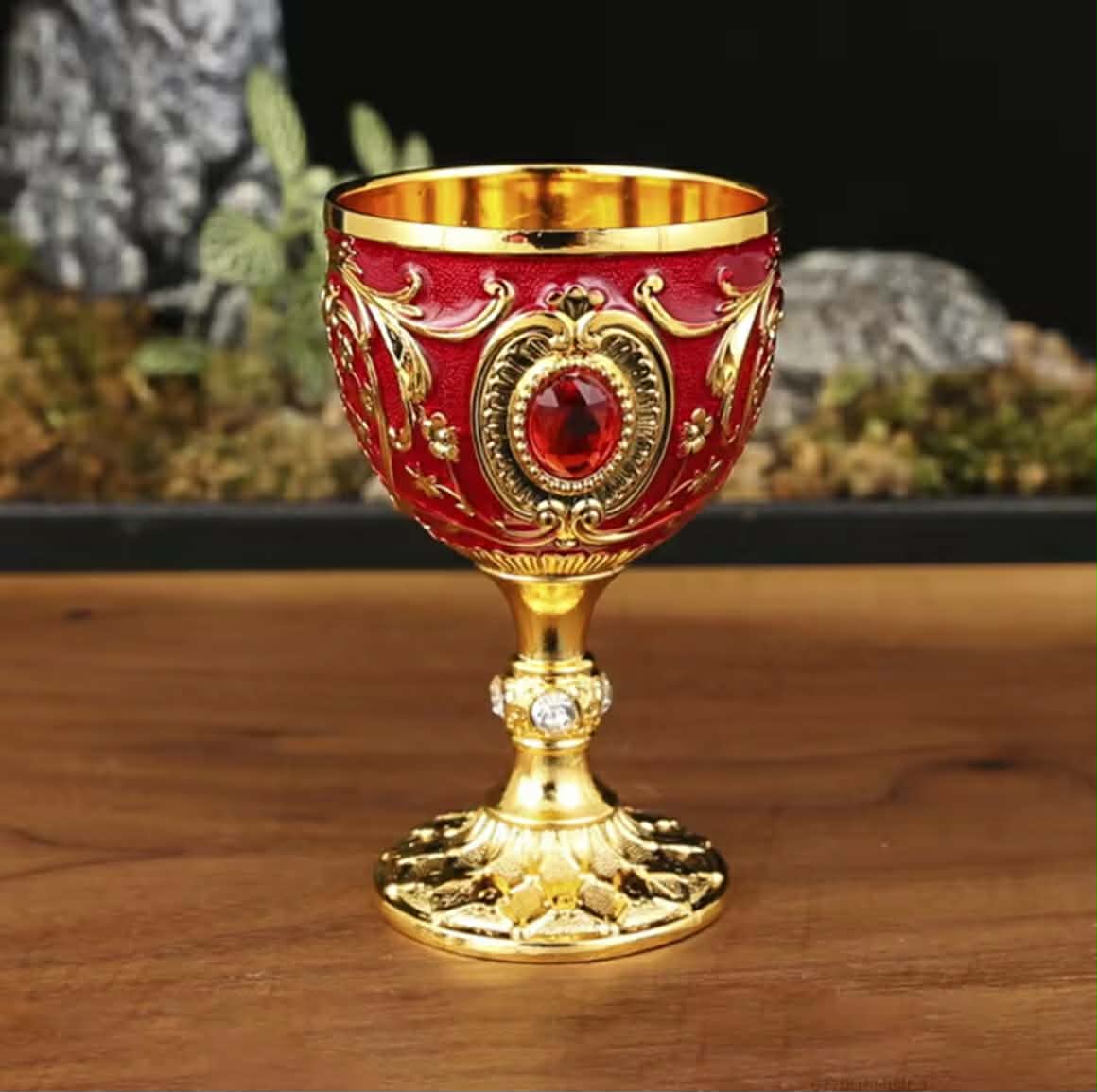 ຈອກໄວນ໌ Chalice ແນວວິນເທຈ, ຈອກໄວນ໌ແບບລາຊະວົງຫຼູຫລາ, ຖ້ວຍສີທອງ ສຳລັບເປັນຂອງຂວັນໃນເທດສະການ ຫຼື ພິທີຂຶ້ນບ້ານໃໝ່